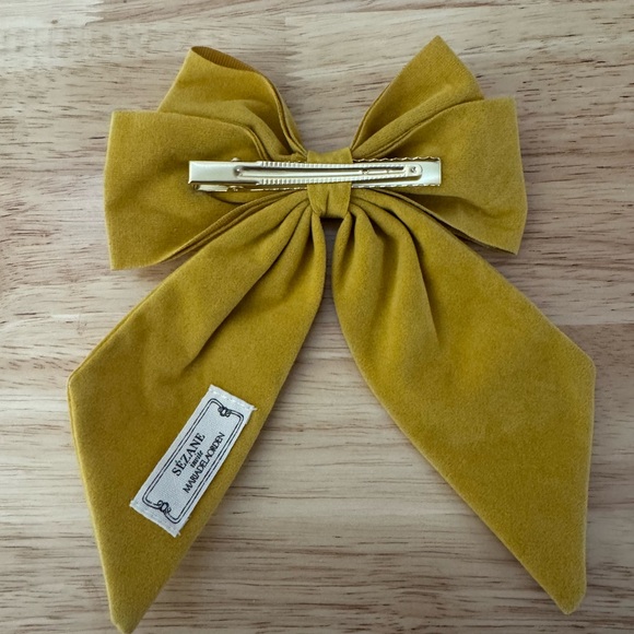 Sezane Gorgeous Mustard Yellow Cottagecore Hair Bow - Picture 2 of 4